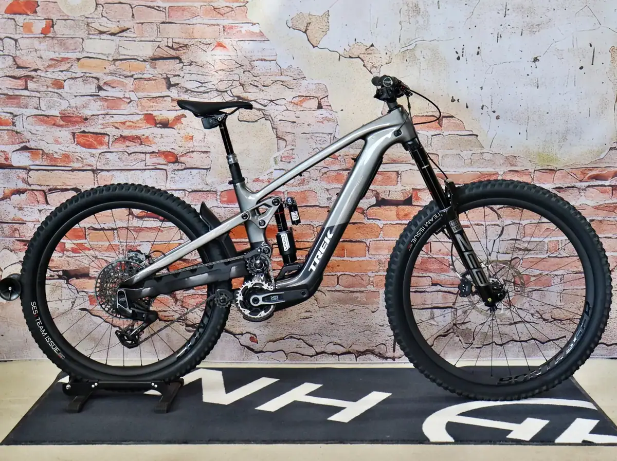 Trek Slash+ 9.9 X0 AXS T-Type – Ansicht 2