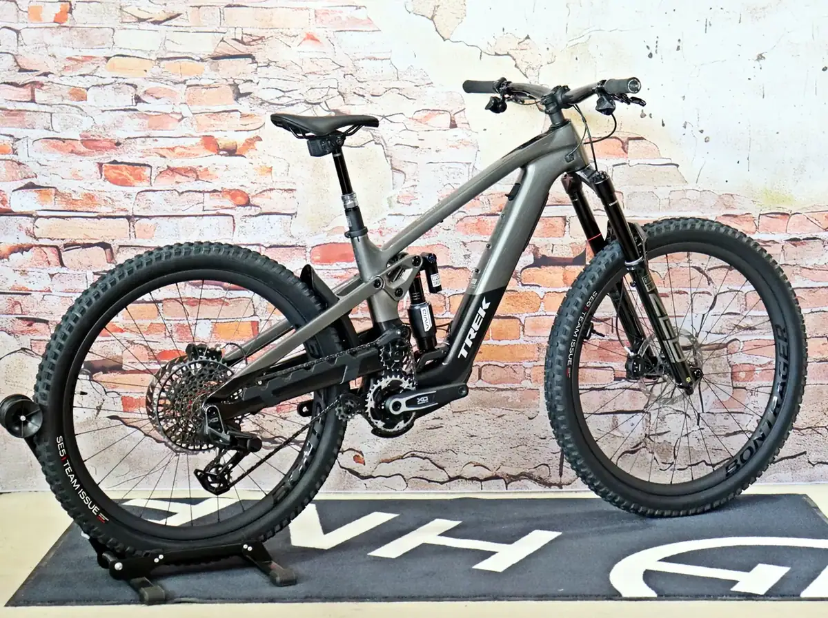 Trek Slash+ 9.9 X0 AXS T-Type – Ansicht 3