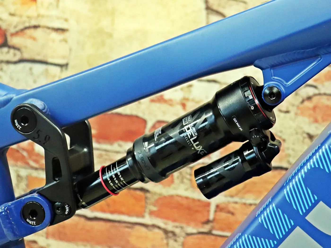 NOX HYBRID ALL-MTN 5.9 Pro Sachs RS – Detailansicht 1