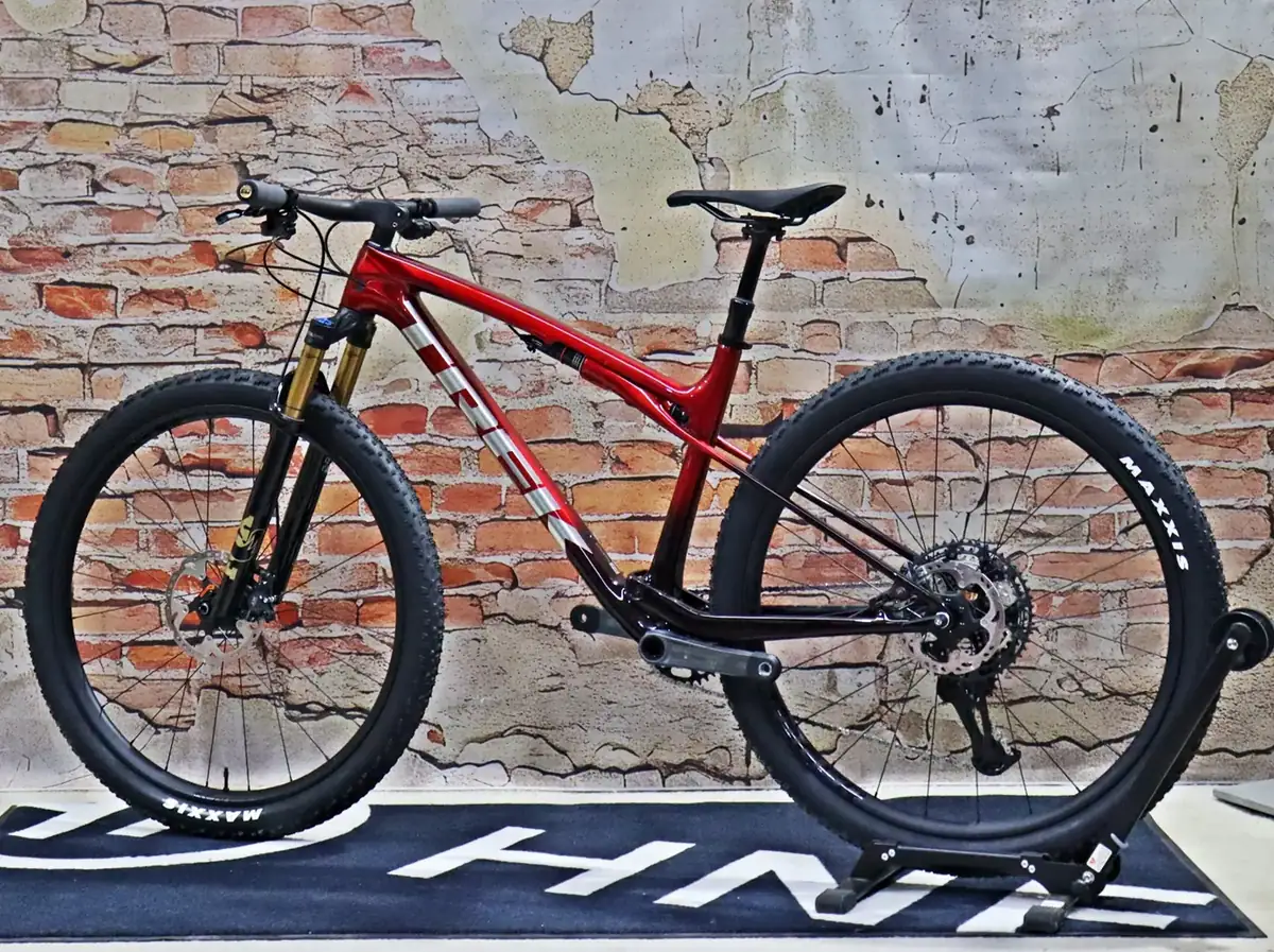 Trek Supercaliber SLR 9.8 XT Di2 Gen 2 – Ansicht 4