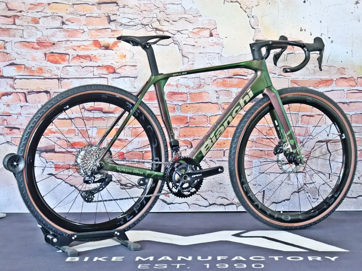 Bianchi Impulso RC GRX 825 Di2 2x12sp Raudibotn Camo / Sand – Detailansicht 1